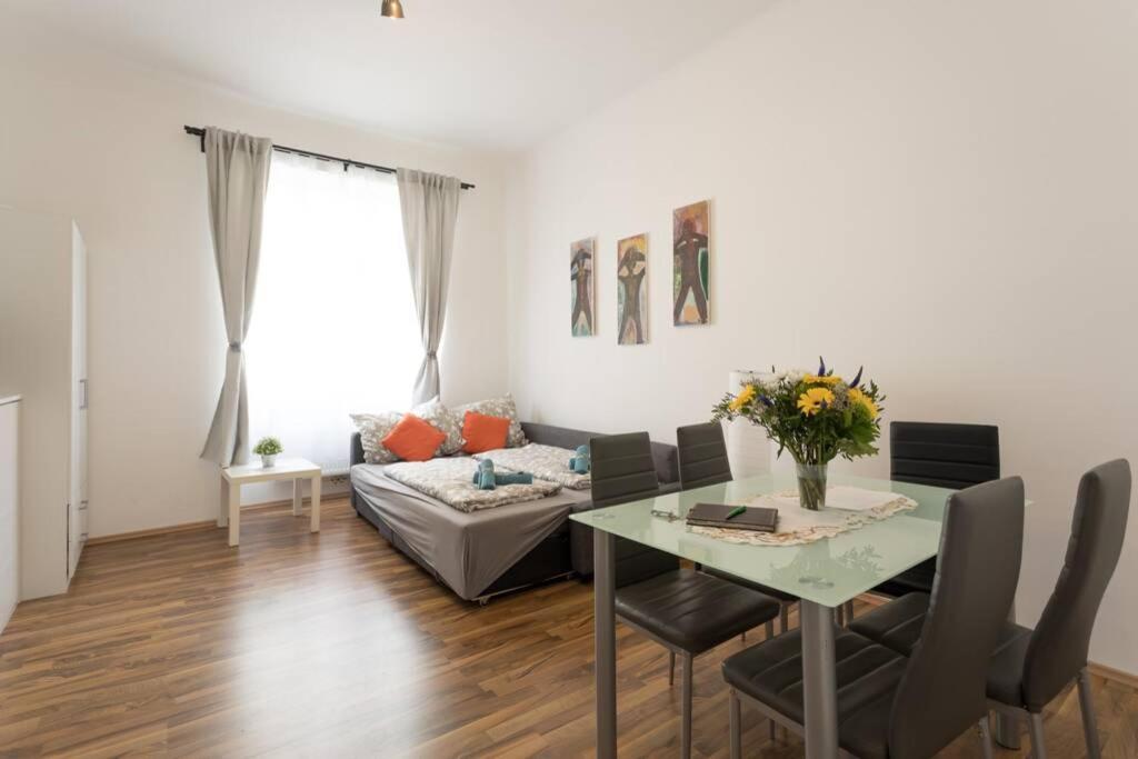 16 C&J'S Apartment Viyana Dış mekan fotoğraf